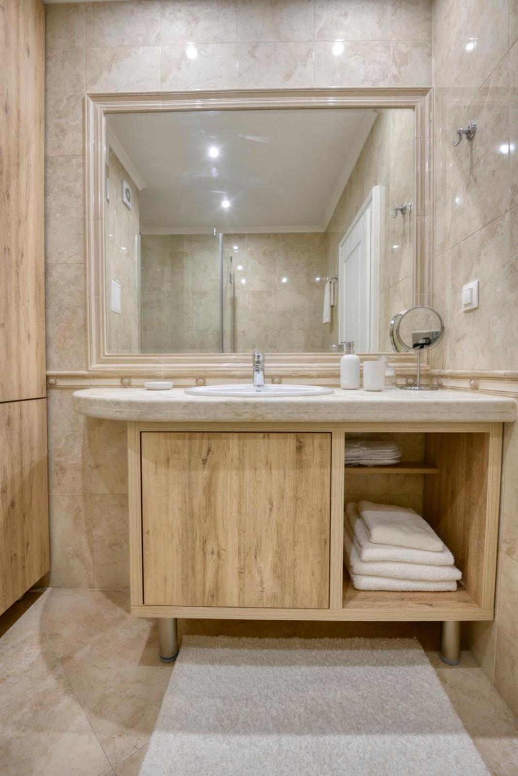 Apartment Grand Karavel Centre Varna Exteriér fotografie