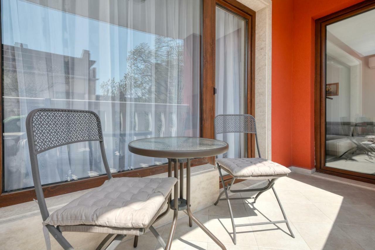 Apartment Grand Karavel Centre Varna Exteriér fotografie